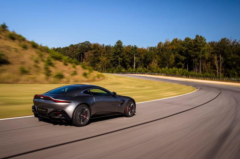 Illustration for article titled The 2019 Aston Martin Vantage Doesn't Settle For Anything